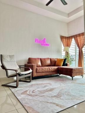 Nawwarah Homes @ Southville City (WiFi + NETFLIX)